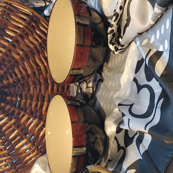 2 Cuisinart Cups and Bowls - Picture 4 of 10